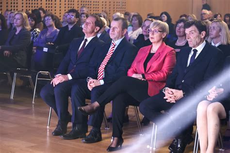 Trideset Let Od Ponovne Uvedbe Mature