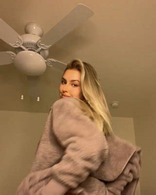 Lydia Free Nude Porn Pictures Xxx Photos Sex Images Pictoa