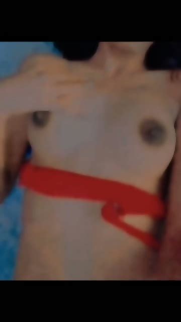 BEAUTIFUL CUTE LUSTY SLIM HIJABI GF SQUEEZING PERKY ROUND BOOBS FINGERING PUSSY GIVING HORNY