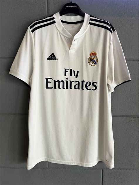 Real Madrid adidas jersey original, Men's Fashion, Tops & Sets, Tshirts ...