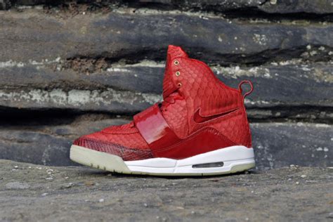 Nike Air Yeezy 1 Red October par JBF Customs - Le Site de la Sneaker
