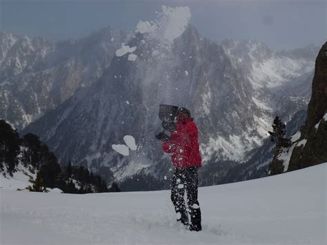 Excursiones invernales en el Pallars Sobirá Pirineo catalán Muntania