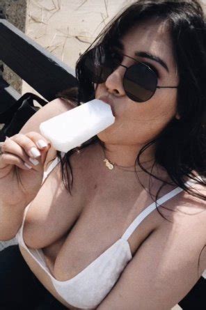 Popsicle Thick Porn Pic