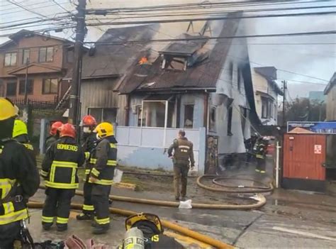 Incendio De Vivienda Dejó Siete Personas Damnificadas En Valdivia