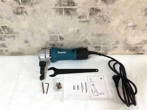 Купить Высечные ножницы для металлочерепицы 550W Makita, Электроножницы ...