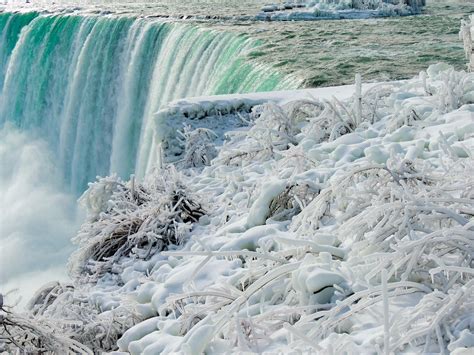 Frozen Fun: Enjoying Niagara Falls in Winter