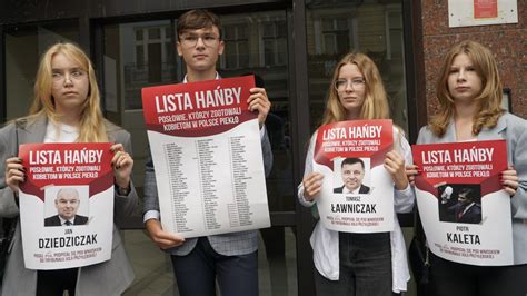 Calisia pl Młodzi Demokraci wywiesili Listę hańby Według nich Ci