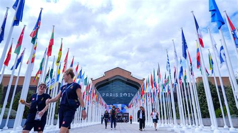 Il Team Della Gran Bretagna Lascia Il Villaggio Olimpico Di Parigi