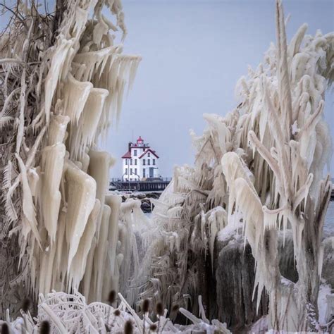 11 Places Around Cleveland That Transform Into Mesmerizing Ice Gardens