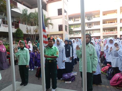 Kesuma Gemilang Perhimpunan Unit Uniform Tkrs Tunas Kadet Remaja Sekolah