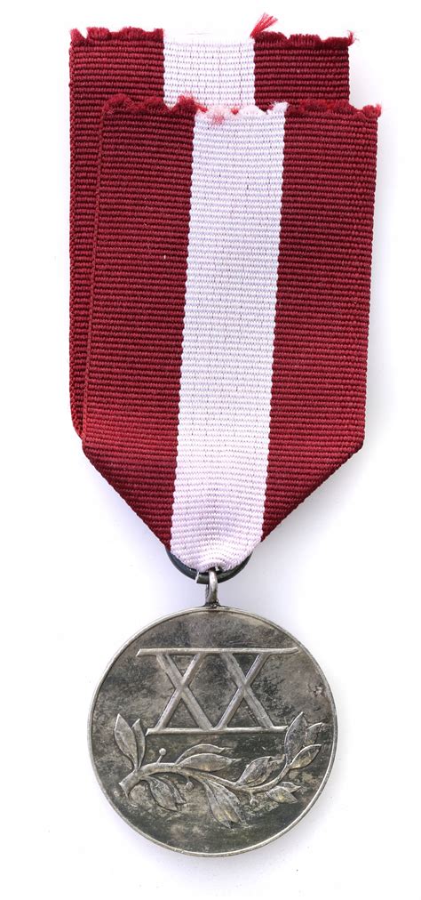 II RP medal za długoletnią służbę SREBRO archiwum niemczyk pl