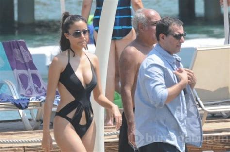 Hot Sexy Ceren Kaplakarslan Bikini Pics