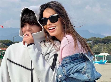 Elisabetta Gregoraci Fa Una Rivelazione Inaspettata Che Lascia Senza Fiato Per Le Cose Hot Va