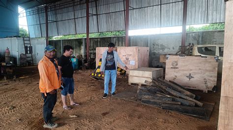 Tiga Pelaku Pencurian Besi Rangka Kapal Beserta Penadah Barang Curian