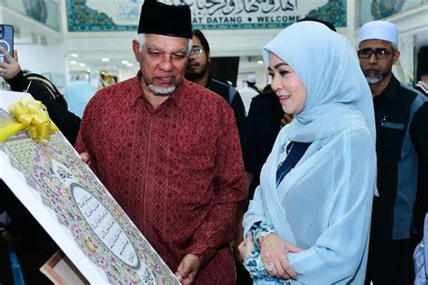 Tengku Permaisuri Berkenan Rasmi Penyalinan Al Quran Mushaf Nur