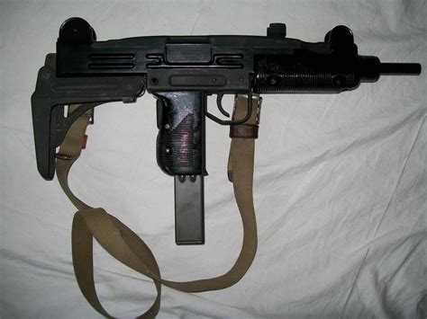 UZI replica - IDF ISRAEL ZAHAL - Desertrat.se