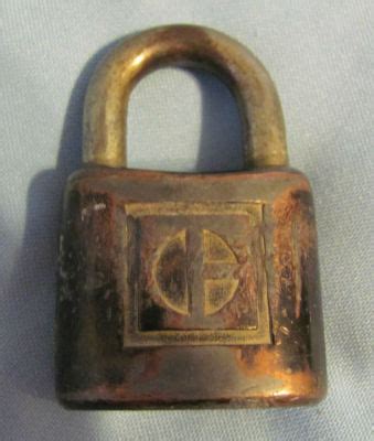 Vintage Heavy Brass Padlock -- Antique Price Guide Details Page