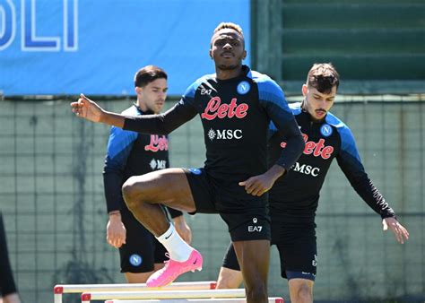 Ssc Napoli Il Report Dell Allenamento Rientra Simeone Terapie Per