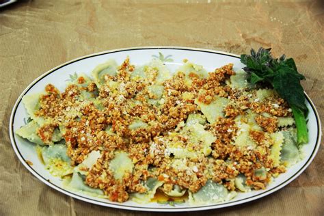 Ravioli Di Borragine Al Sugo Di Coniglio Piatti E Ricette