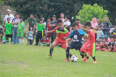 80 Tim Ikuti Turnamen Sepak Bola Mini Tingkat Sd Se Balikpapan Prokalnews