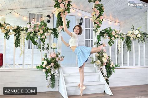 Sophia Wonder Nude Photoshoot AZNude