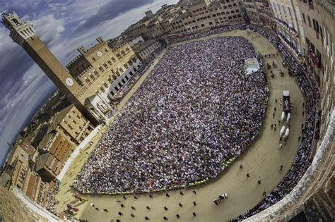 The Palio of August 16th - Terre di Siena