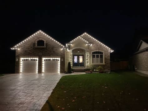 Christmas Lights On Garage 2023 16 Ideas | ZTNews