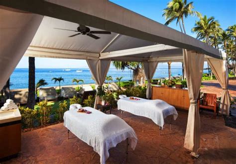 15 Best Resorts in Maui (Hawaii) - The Crazy Tourist