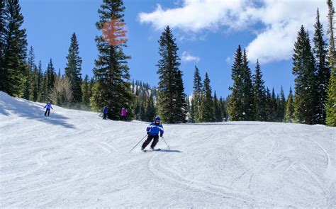 Best Spring Break Skiing Destinations In The Us For Families