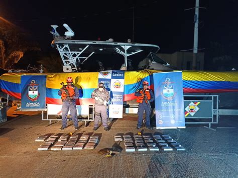 Armada de Colombia detecta e incauta cocaína en el casco de una