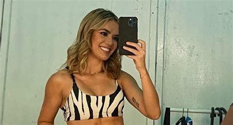 Con un pequeño bikini Elianis Garrido dejó ver su tonificado cuerpo y puso a malpensar a muchos