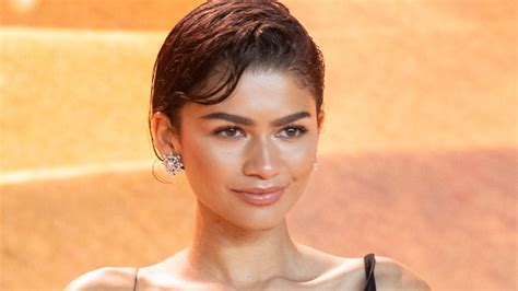 Zendaya Reunited With Waist Length Curls And It Feels So Good See