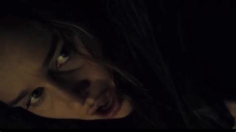 Nude Video Celebs Emilia Clarke Sexy Above Suspicion