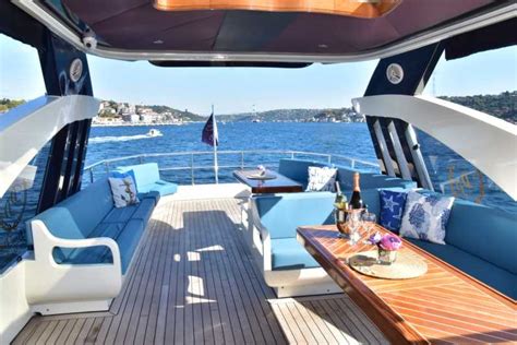 Istanbul Private Bosporus Kreuzfahrt Auf Einer Luxuri Sen Yacht