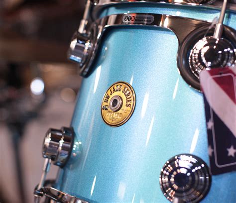 DW Jazz Series Dave Grohl 4-Piece Shell Pack in Laser Blue Lacquer – Drum Shop