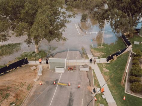 Flood Barriers Flood Gates Flood Control Barriers Awma