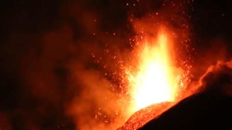 Mount Etna Awakens in Spectacular but Harmless Eruption - NBC News