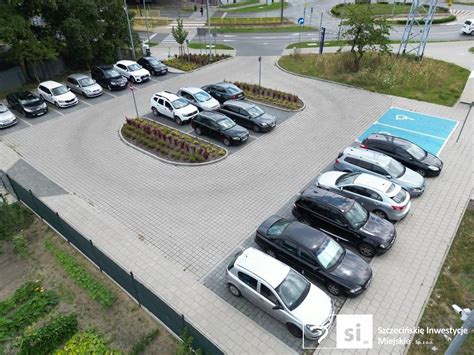 Z parkingów park ride przy Szczecińskiej Kolei Metropolitalnej