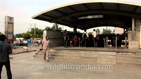 Daily Routine At The Saket Metro Station Youtube