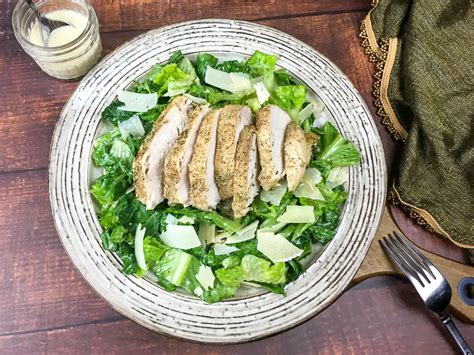 Chicken Caesar Salad And Homemade Dressing Look My Recipes