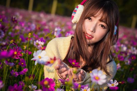 Asian Smile Depth Of Field Girl Model Woman Brunette Cap Brown