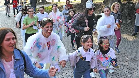 In Per La Karneval Run Di Sabato Pomeriggio