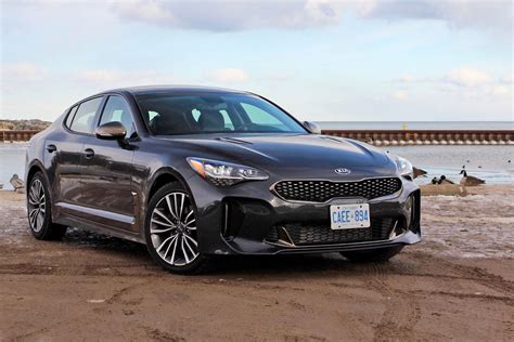 Car Review: 2019 Kia Stinger GT-Line | Driving