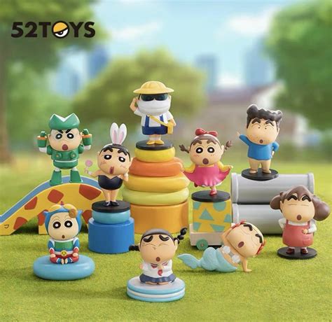 現貨 新款 52toys 蠟筆小新搞怪cos系列整盒 一中盒 盲盒 公仔 收藏 盒玩 興趣及遊戲 收藏品及紀念品 古董與其他收藏品在旋轉拍賣