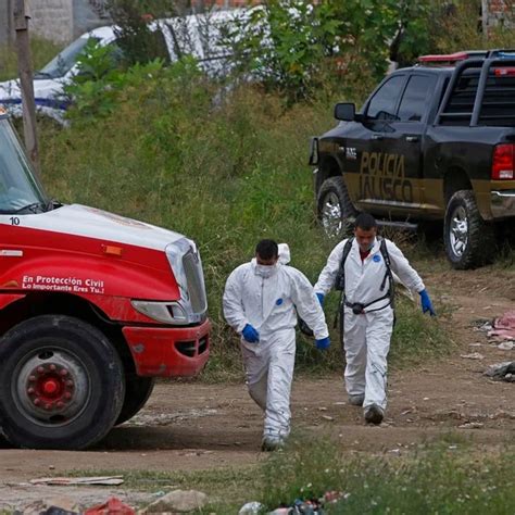 Localizan 35 Cuerpos En Fosas Clandestinas En Jalisco Infobae