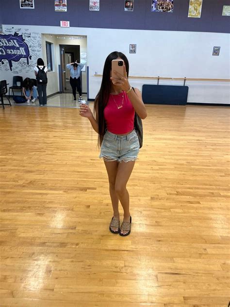 Pin By Heyy On Clothess Latina Fashion Outfits Hot Weather Outfits Really Cute Outfits