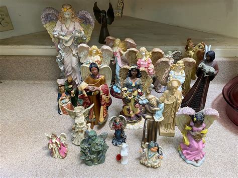 Lot 75 Figurines Slocal Estate Auctions Network