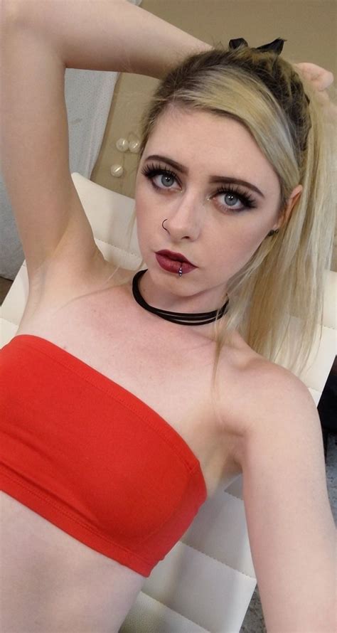 Elunaxc Jadeskyee Fetish What Do U Notice First Pcdzcc Porn Pic