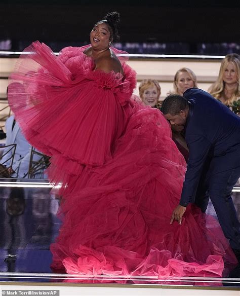 Emmys 2022 Lizzo Gives Emotional Speech As She Accepts Her First Emmy