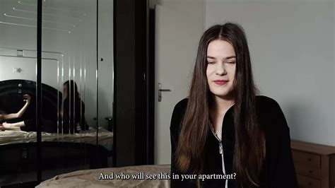 Ich Habe Meiner Stiefschwester Geholfen Sich Auf Ihren Ersten Sex Mit Ihrem Freund Mit Meinem